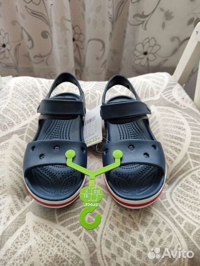 Crocs сандали новые J1,J3