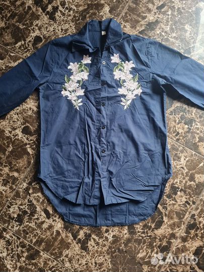 Рубашка с вышивкой