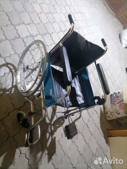 Инвалидная коляска