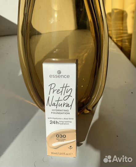 Тональная основа увлажняющая Германия