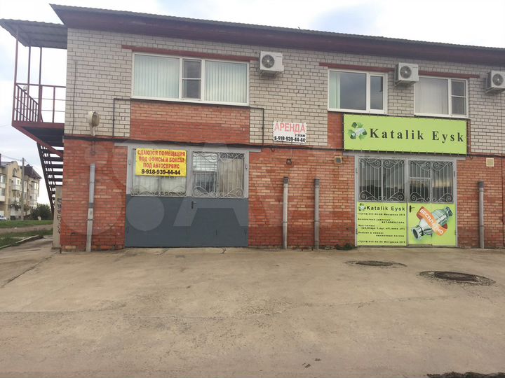 Гараж, > 30 м²