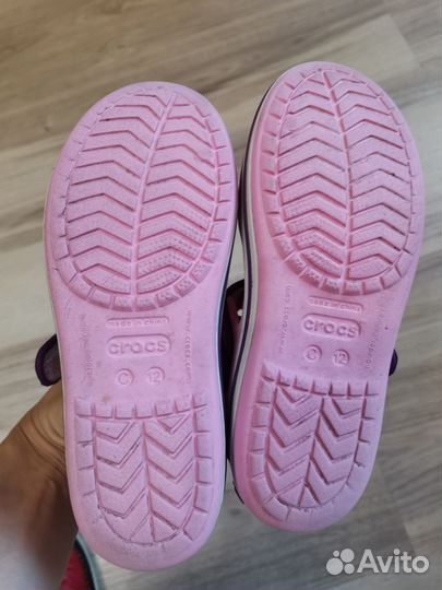 Сандалии для девочки Crocs c 12