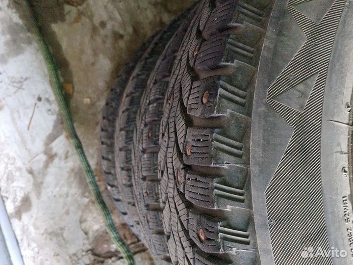 Bridgestone Blizzak Spike-01 185/65 R15 88T