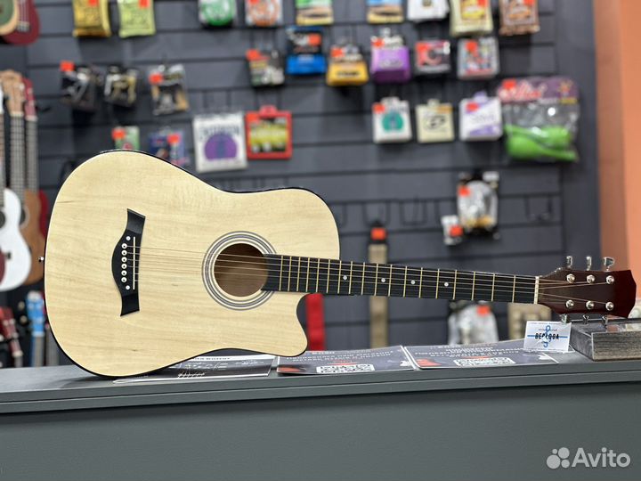 Акустическая гитара новая