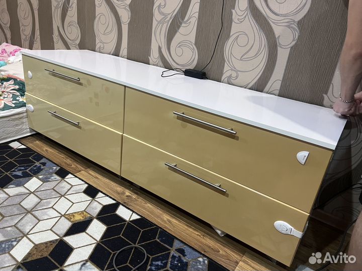 Тумба под тв