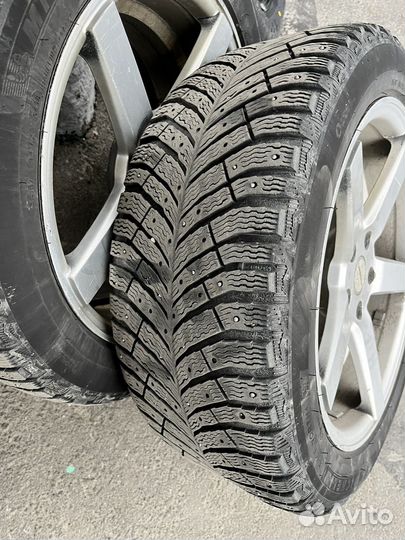 Michelin X-Ice North 4 245/45 R18