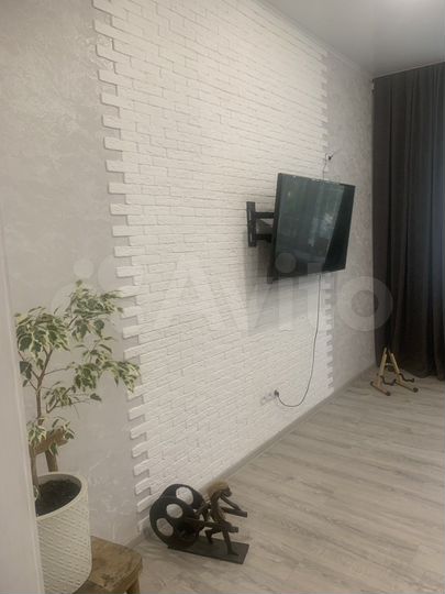 2-к. квартира, 61 м², 1/3 эт.