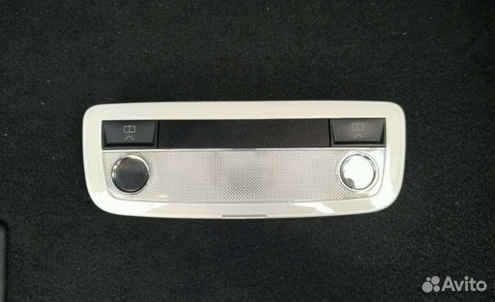 Плафон освещения салона мерседес