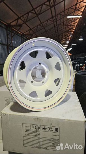 Диск R15x8 5x139.7 ET-25 CB110.1 белый