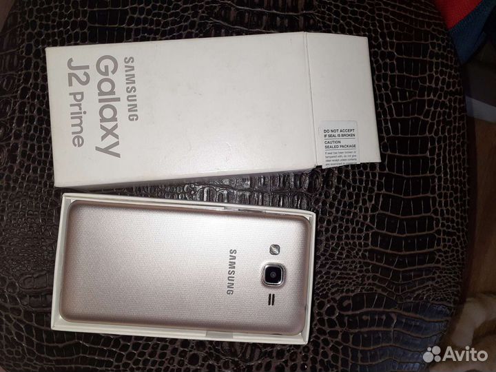 Мобильный телефон samsung