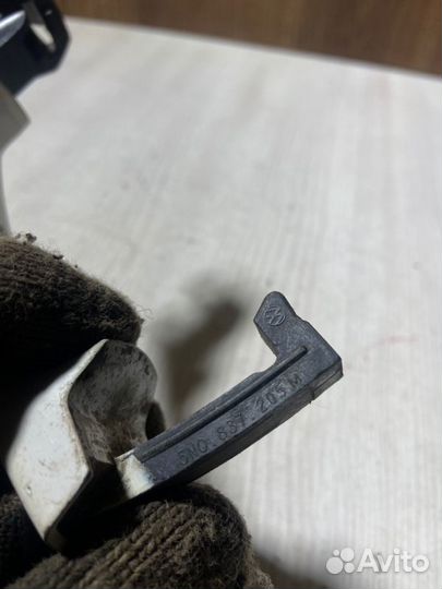 Ручка двери Volkswagen Tiguan