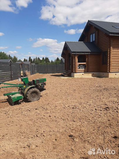 Вспашка земли мотоблоком