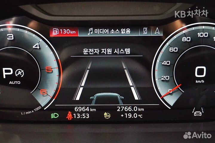 Audi Q3 2.0 AMT, 2019, 9 658 км