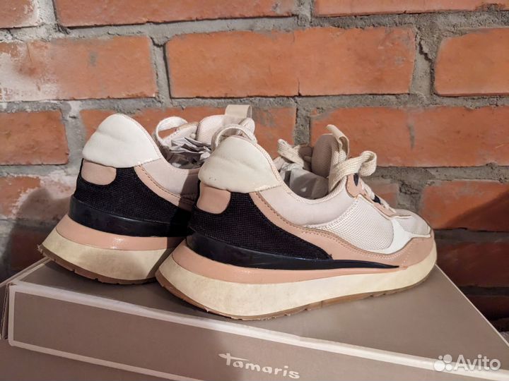 Кроссовки женские zara