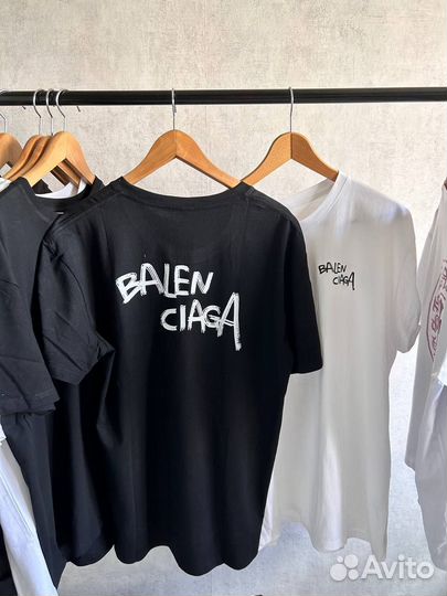 Футболка Balenciaga