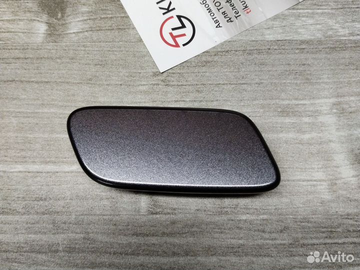 Крышка форсунки Lc 200 правая серая 2008-2011