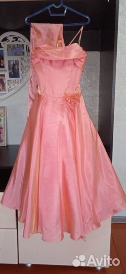 Платье в пол