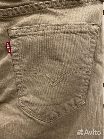 Джинсы Levi's