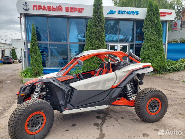 BRP Can-Am Maverick XRC Turbo RR