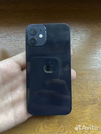 Телефон iPhone 12 mini