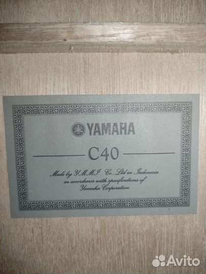 Классическая гитара yamaha c40