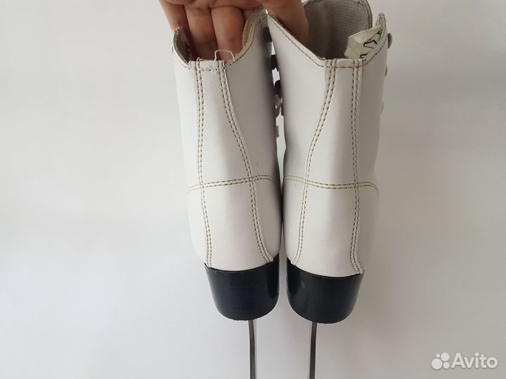 Коньки для девочки 34