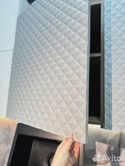 Кухня в потолок в наличии. Цена за всё