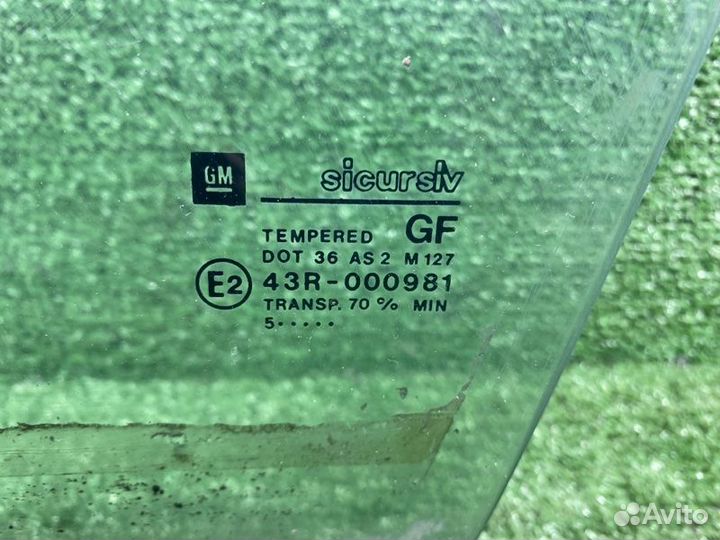 Стекло переднее левое Opel Vectra B