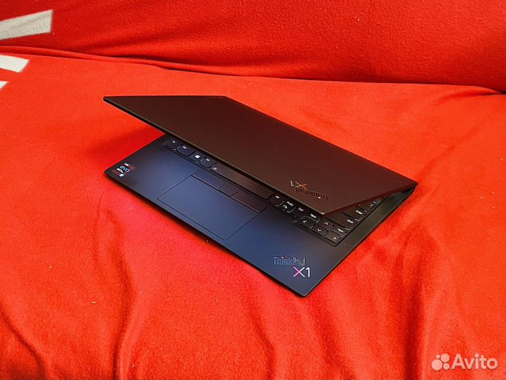 Ноутбук Lenovo X1 Carbon Gen 9 (4К экран)