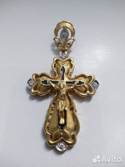 Золотой крестик с бриллиантами