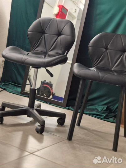 Кресло для мастера маникюра и клиента