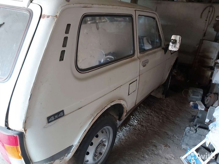 LADA 4x4 (Нива) 1.7 МТ, 1997, 85 000 км