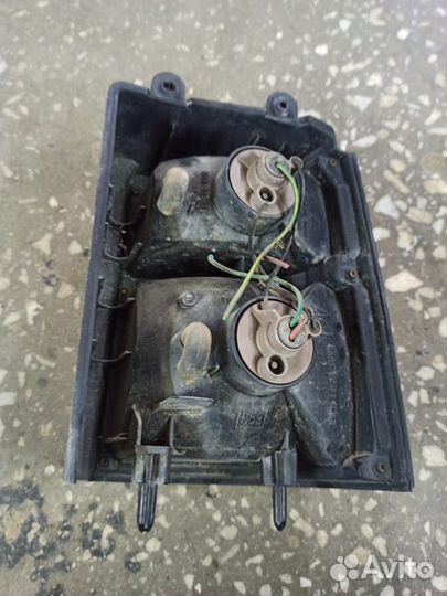 Стоп сигнал Б/У 8BL251160