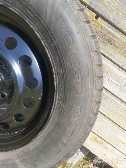 Колесо на Рено трафик