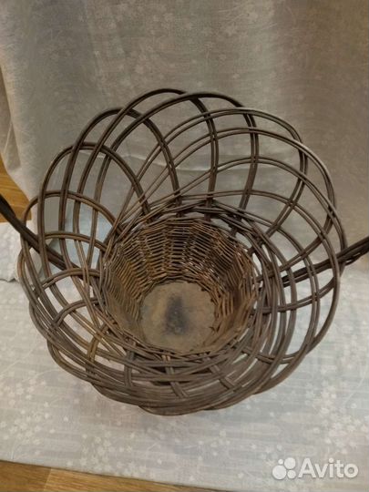 Корзина плетеная для цветов