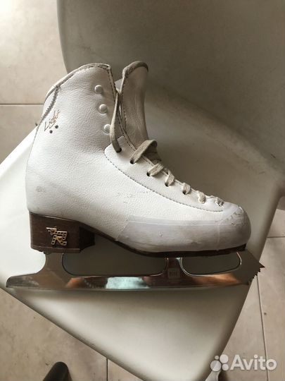 Фигурные коньки risport