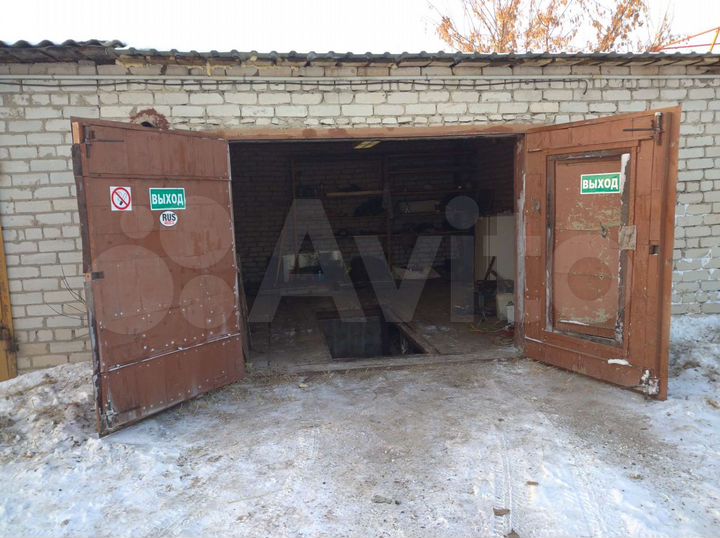 Гараж, > 30 м²