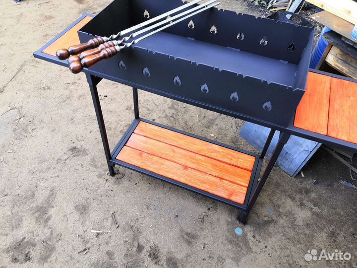 Мангал сборный с полками