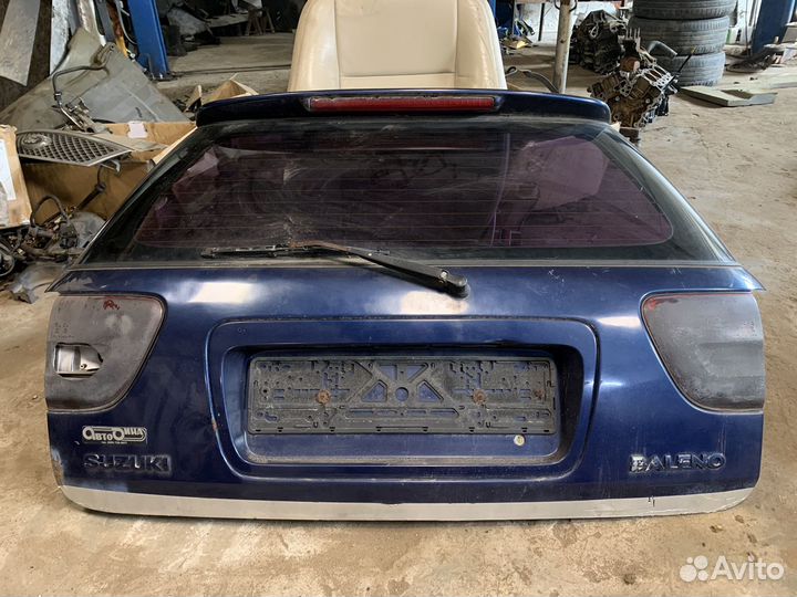 Крышка багажника на Сузуки Балено универсал