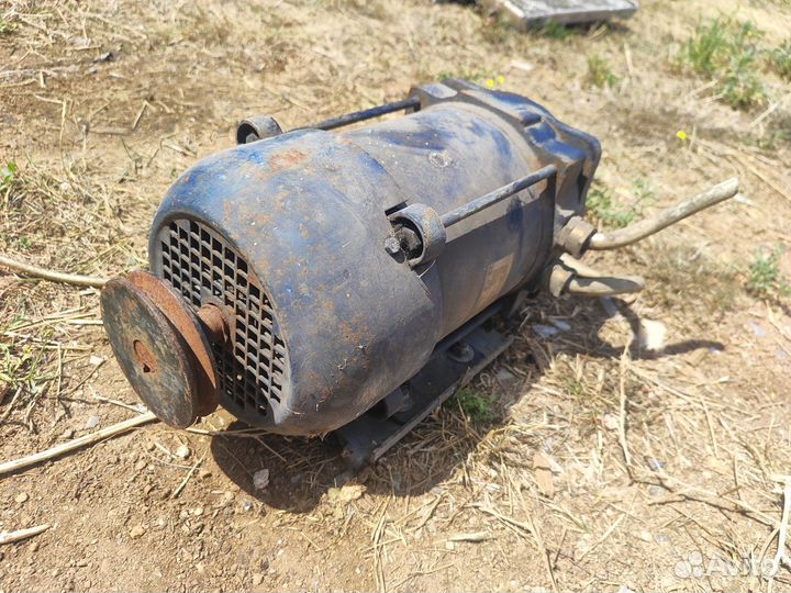 Электродвигатель 220в