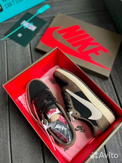 Nike air jordan 1 travis scott dark mocha