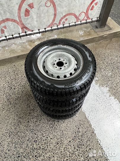 Зимние колеса р 13, болотки, кордиант сноу кросс