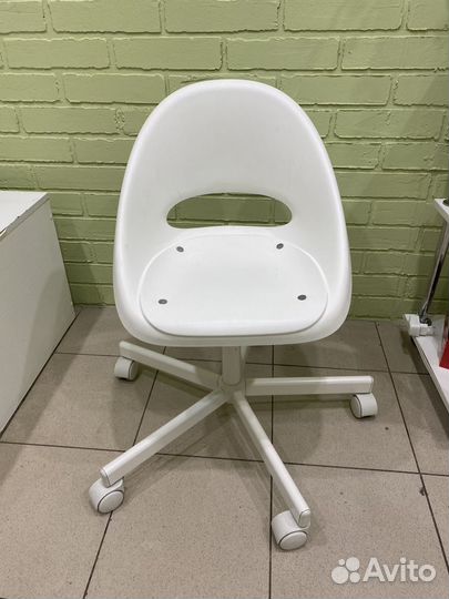 Детский низкий стул IKEA