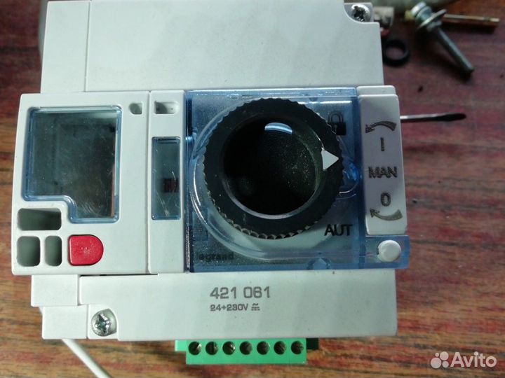 Электродвигательный привод legrand 421 061