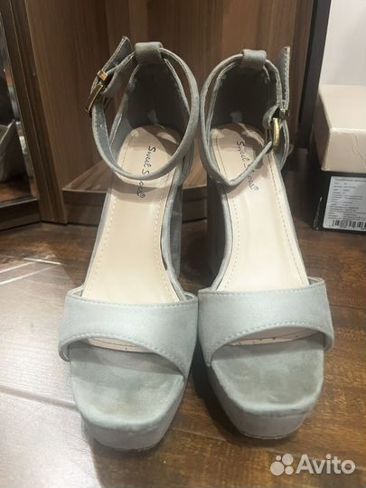 Босоножки женские 37 размер