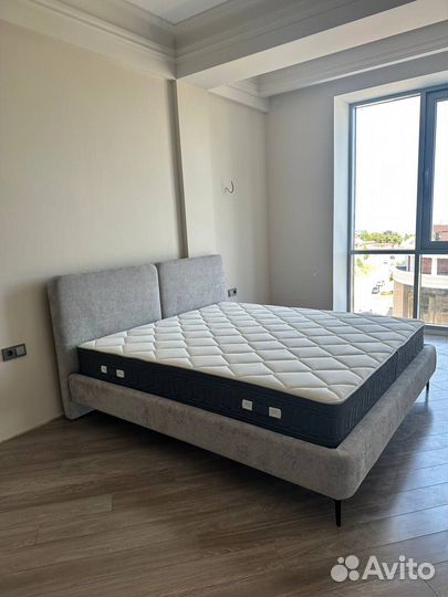 Кровать Татлин Эко на ножках 180x200 под заказ