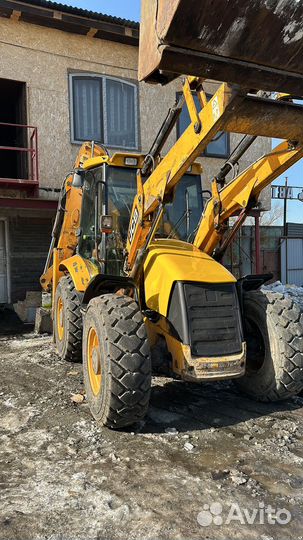 Машинист экскаватора погрузчика jcb