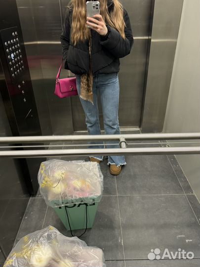 Джинсы клеш с разрезами