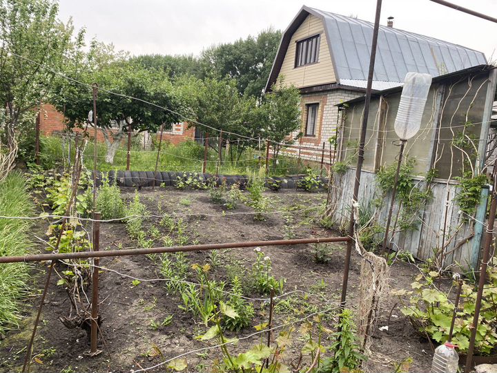 Дача 20 м² на участке 10 сот.