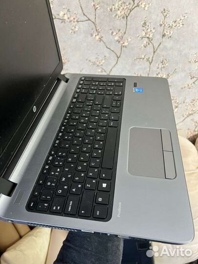 512gb SSD, hp probook 450 Gen 2, core I7 4500/8gb